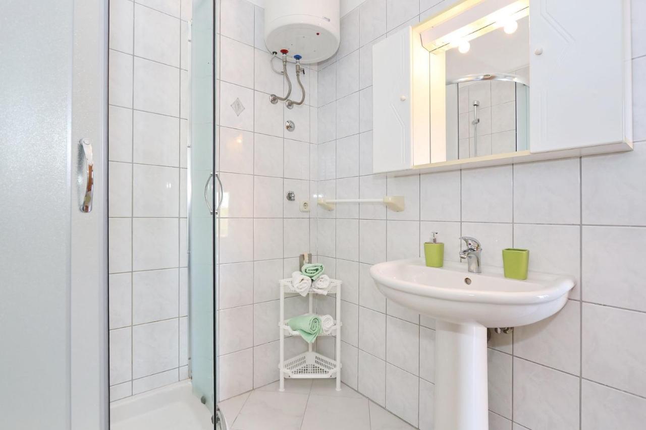 Apartment Goran