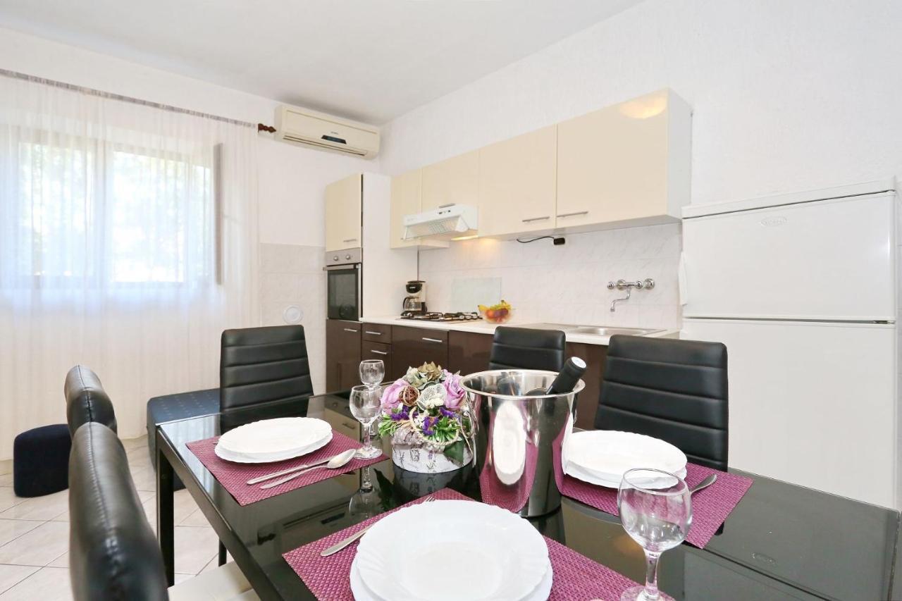 Apartment Goran