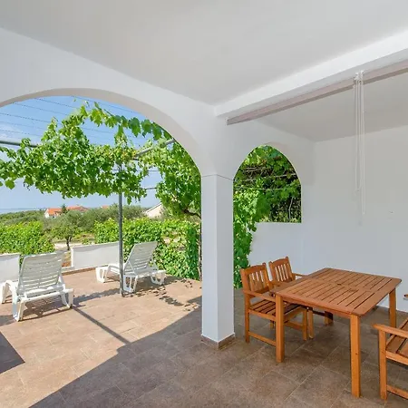 Apartments Goran Vir Exterior photo