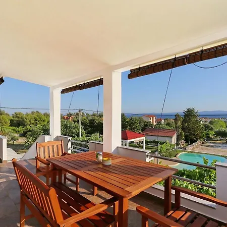 Apartments Goran Vir Exterior photo