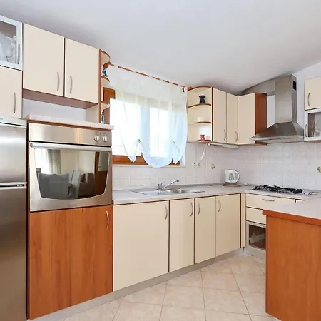 Apartments Goran Vir Exterior photo